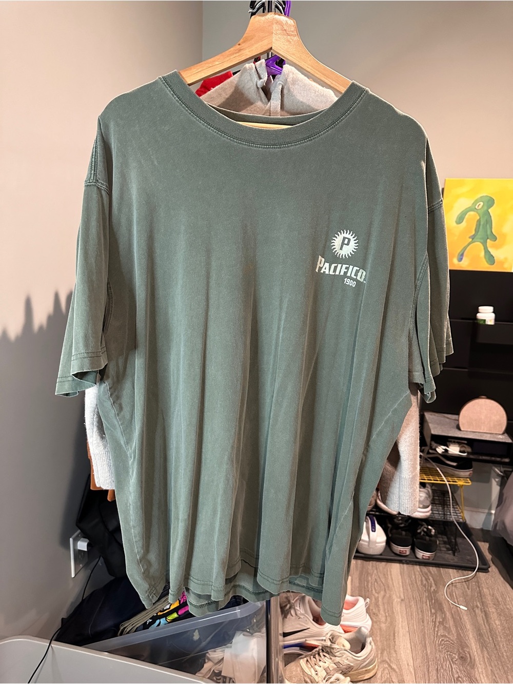 Pacifico Cerveza Discover Pacifico Men’s T-Shirt Size 2XL Pre-Owned Green